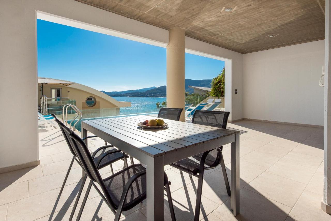 Villa Evian PalaiónTsiflíkion 外观 照片
